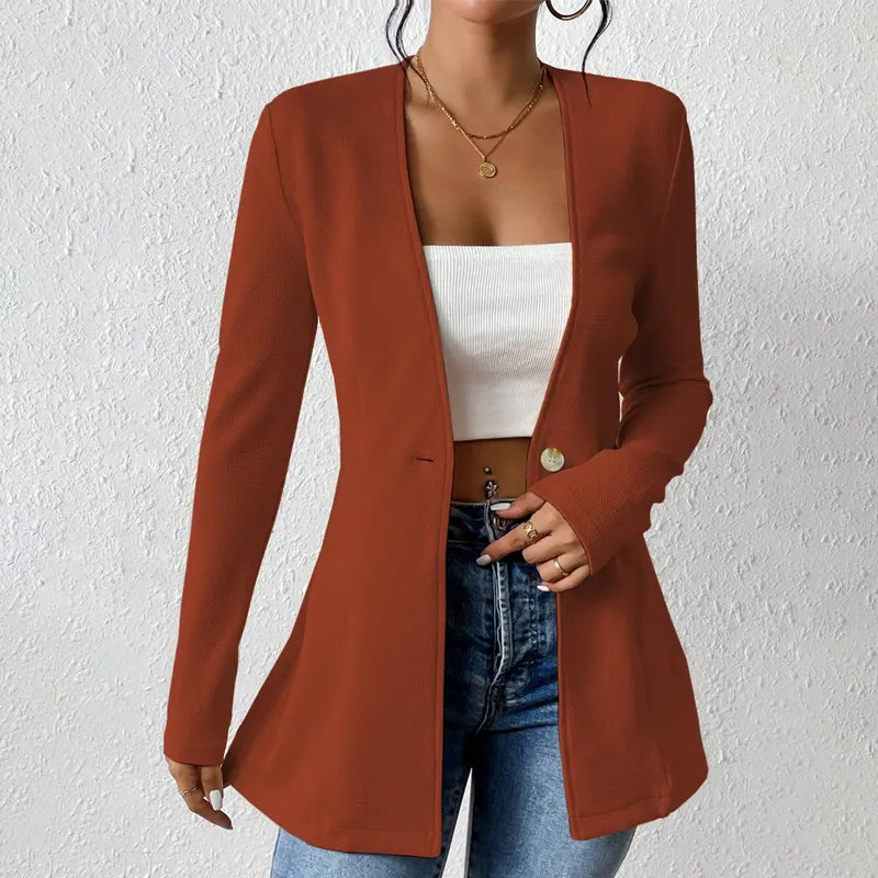 Alivienne - Vypasovaný blazer na jeden knoflík