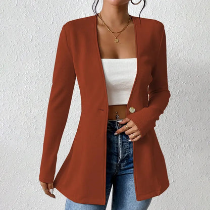 Alivienne - Vypasovaný blazer na jeden knoflík